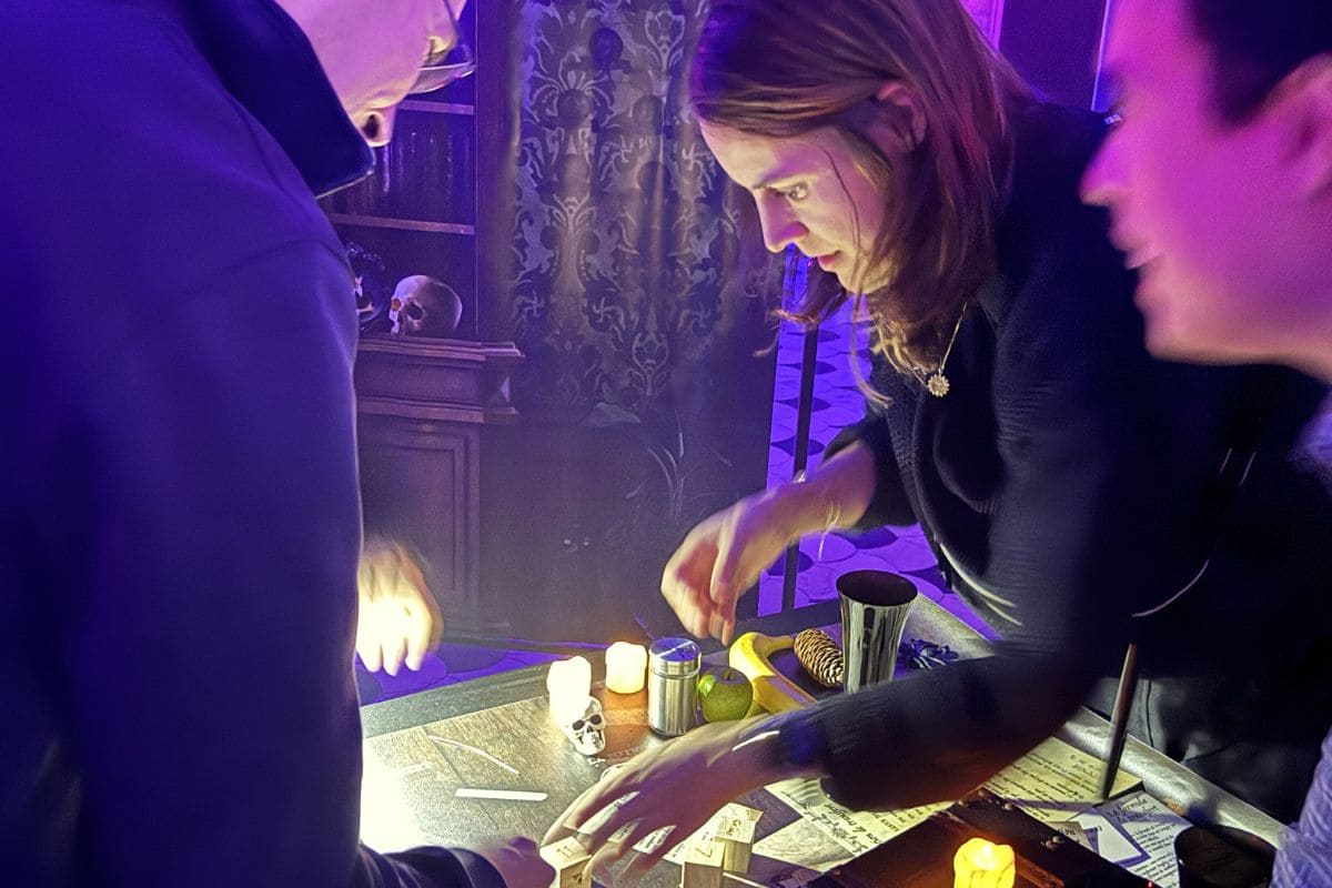 galerie-mercredi-addams-3